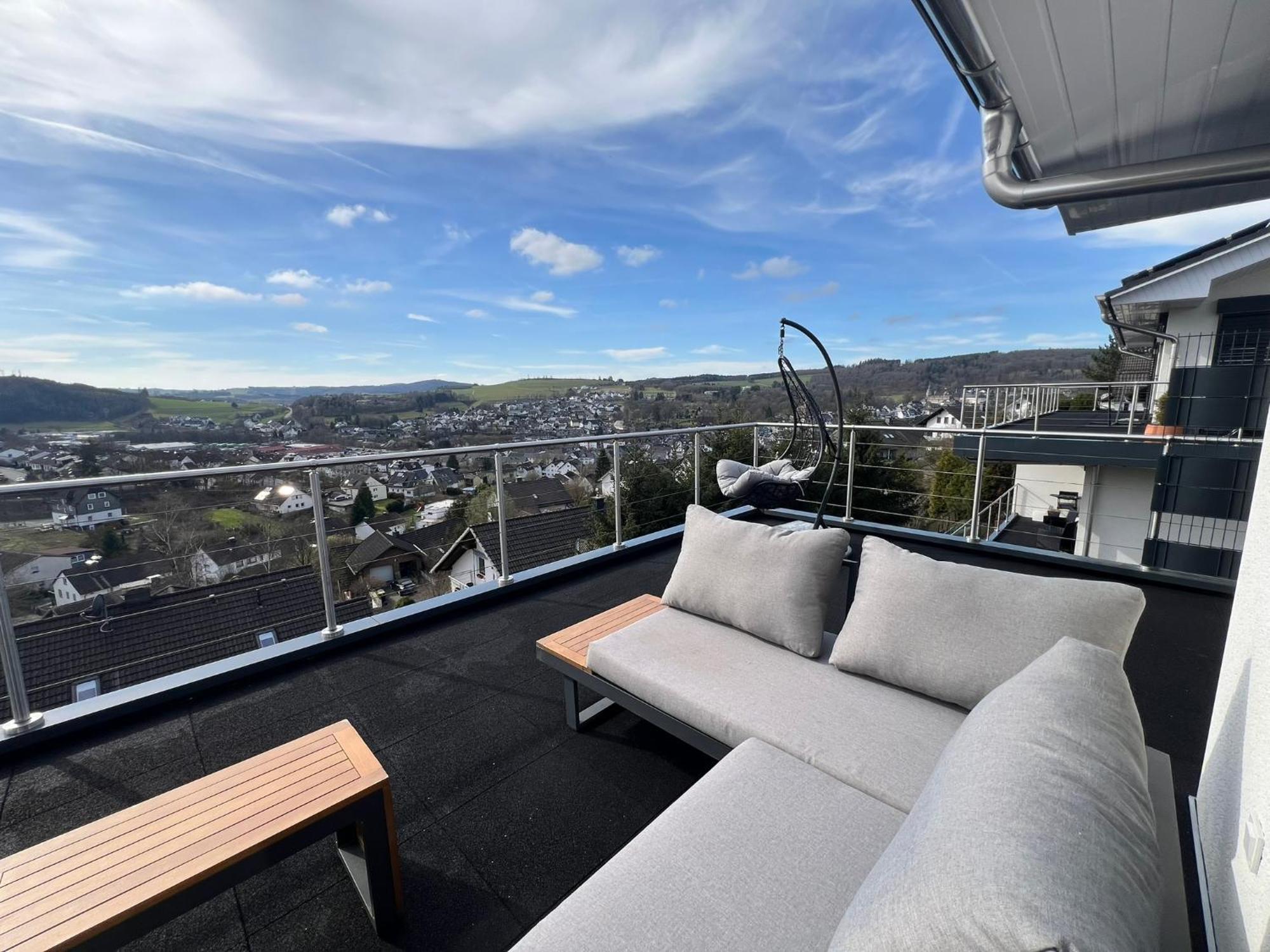 Stilvolle Penthouse Mit Grosszuegiger Sonnenterrasse Bad Berleburg