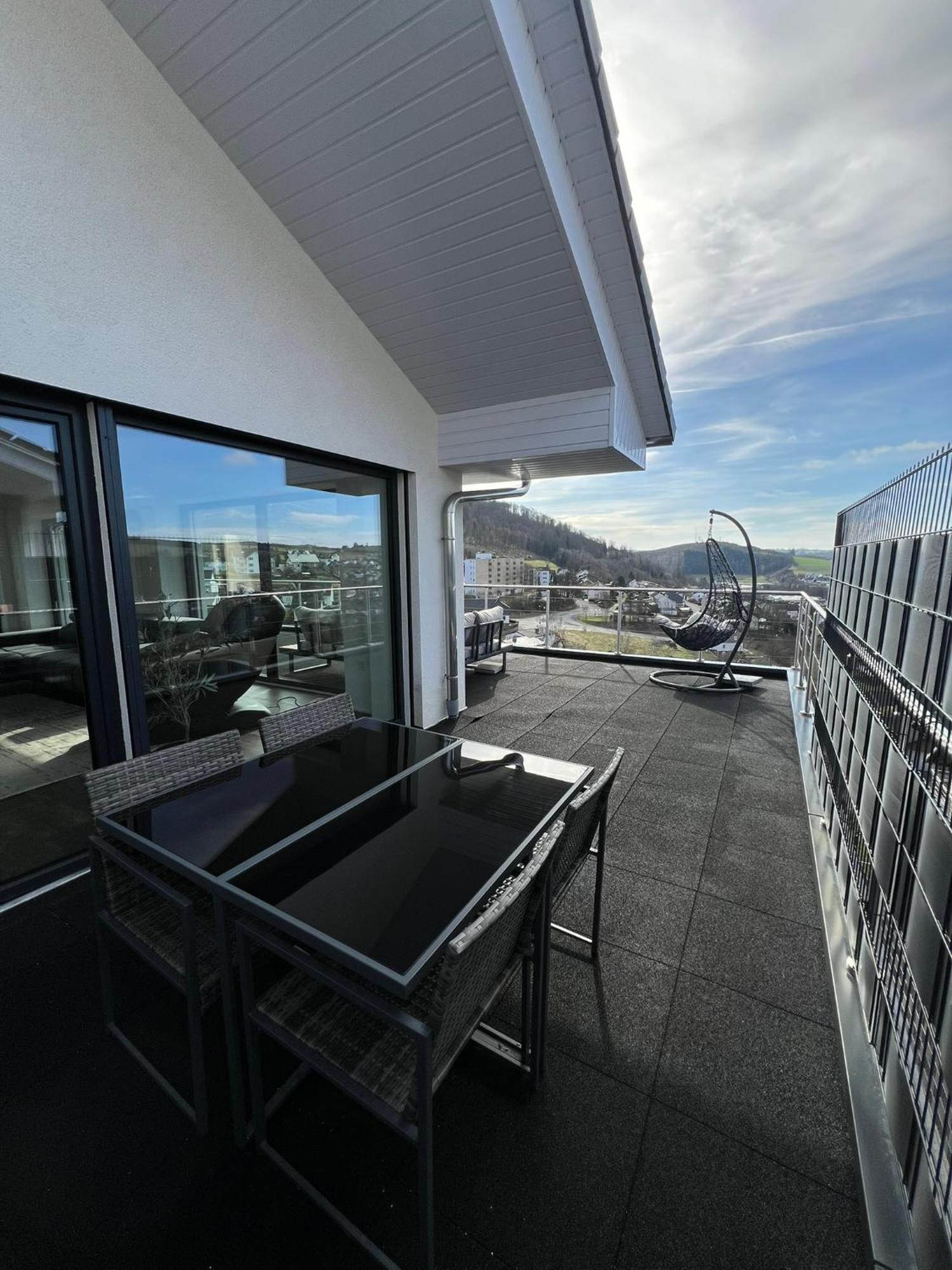 Apartment Stilvolle Penthouse Mit Grosszuegiger Sonnenterrasse Bad Berleburg